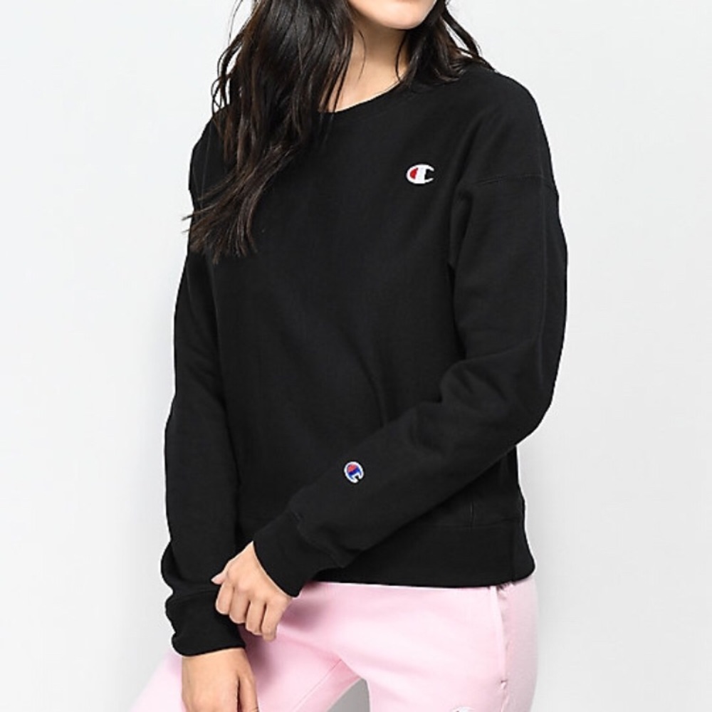 black CHAMPION crew neck sweatshirt